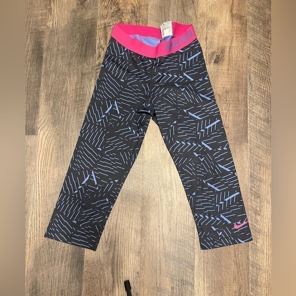 Nike Pro Gray & Blue Line Patterned Capri Dri Fit Capri Leggings Size Small